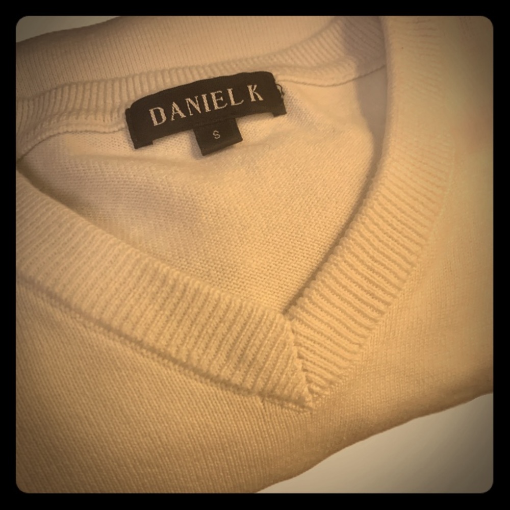 Men’s V Neck Sweater